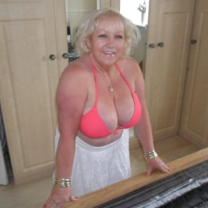 Envie d’une nana assumée Zoé - rencontre-Milf-Colombes