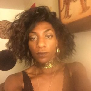 Maman noire en chaleur cherche jeune étalon pour soirée torride Bintou - rencontre-Cougar-Troyes