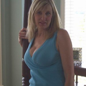 Frileuse 🌡️ Juliette - rencontre-MILF-Béziers